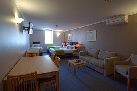 Quest Waterfront Serviced Apartments - Inverell Accommodation 3