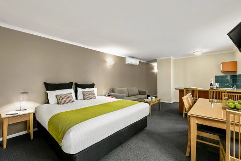 Quest Waterfront Serviced Apartments - Inverell Accommodation 5