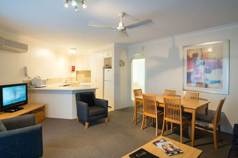 Golden Shores Holiday Club - Inverell Accommodation 5