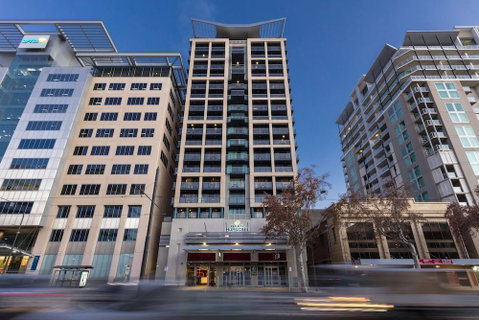 Oaks Adelaide Horizons Suites - Inverell Accommodation 2