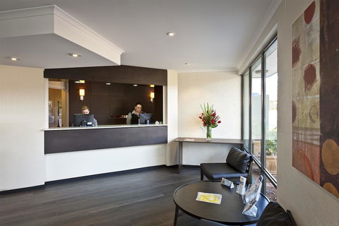 Ibis Styles Canberra Tall Trees - Inverell Accommodation 1