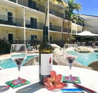 Cairns Queenslander Hotel  Apartments - Inverell Accommodation