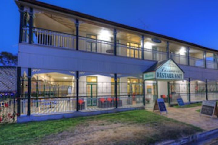 Dotswood QLD Inverell Accommodation