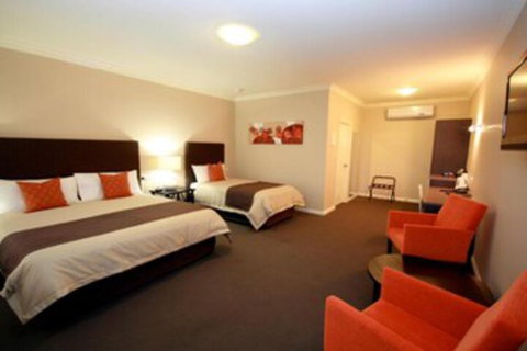 Sundowner Motel Hotel - Inverell Accommodation 0