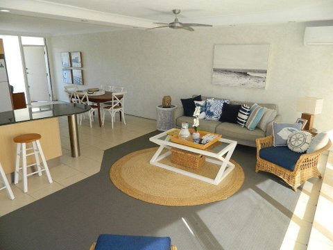 Queensleigh Holiday Apartments - Inverell Accommodation 5