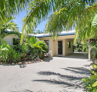 Kewarra Beach Retreat 1 - Inverell Accommodation