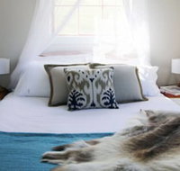 Wines for Joanie Cottage - Inverell Accommodation