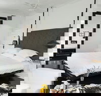 Circa 1936 - Inverell Accommodation