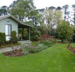 The Little House on the Hill - Inverell Accommodation