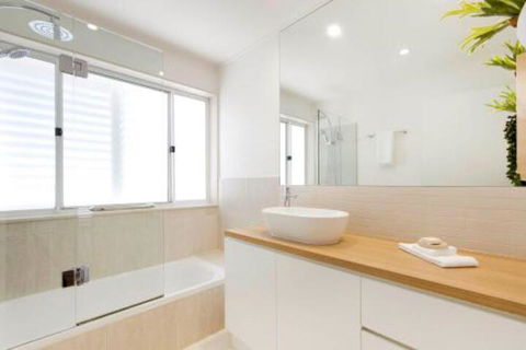 32 Park Crescent - Inverell Accommodation 5