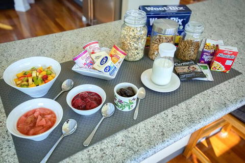 Glenelg On King Bed & Breakfast - Inverell Accommodation 4