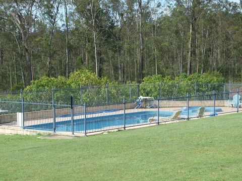 Lake Barra Cottages - Inverell Accommodation 0