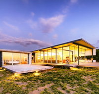 Cloudy Bay Beach House - Inverell Accommodation