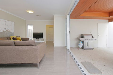 Anastasia Villa - Inverell Accommodation 4