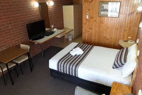 Country Mile Motor Inn - Inverell Accommodation 4