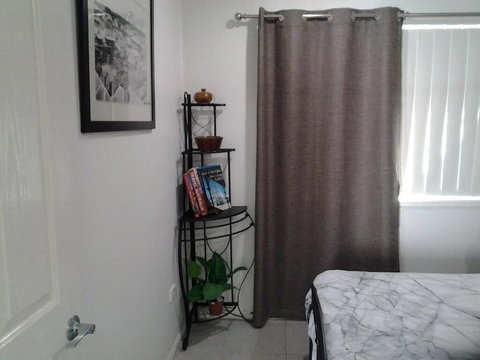 Bottlebrush B&B - Inverell Accommodation 4