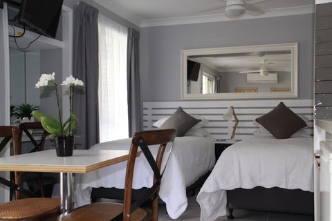 Paperbark Bed & Breakfast - Inverell Accommodation 0