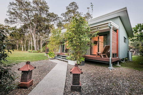 Agnes Water Stays - Inverell Accommodation 0