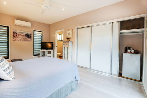 Agnes Water Stays - Inverell Accommodation 5