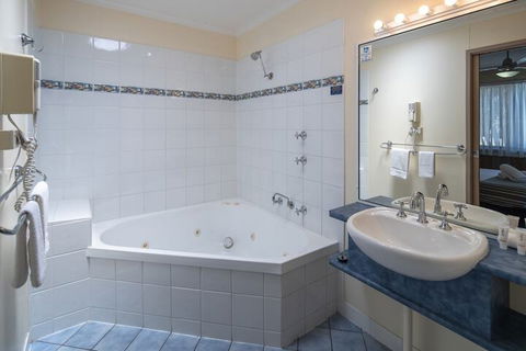 Ingenia Holidays Lake Macquarie - Inverell Accommodation 5