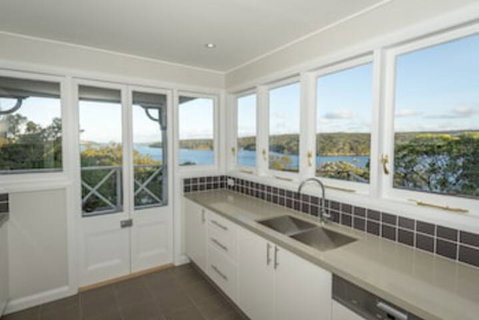 Royal National Park Cottages - Inverell Accommodation 0
