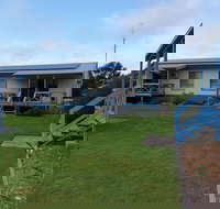 Marion Bay Holiday Villas - Inverell Accommodation