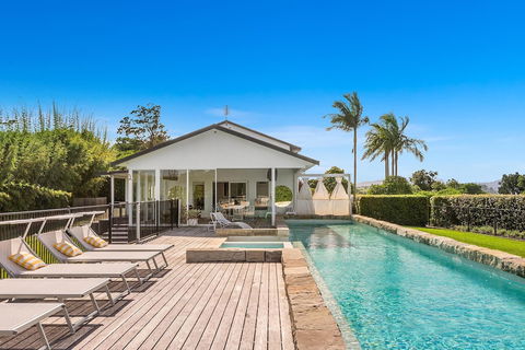 A PERFECT STAY - Villa St Helena - Inverell Accommodation 3