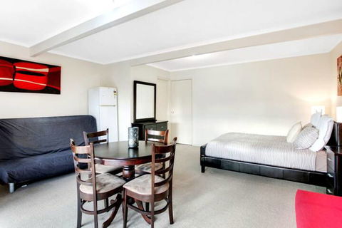Isle Of Serenity - Inverell Accommodation 3