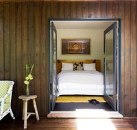 Botanica Editions - Inverell Accommodation