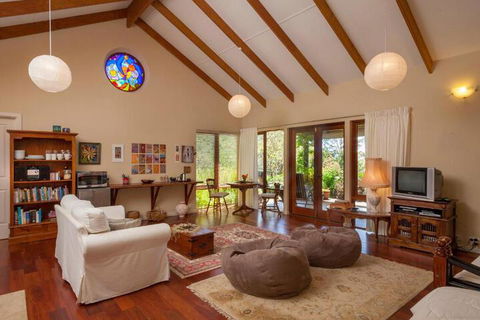 Innisfree Mountain Retreat - Inverell Accommodation 6