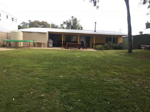 Amazing River House - Inverell Accommodation 1