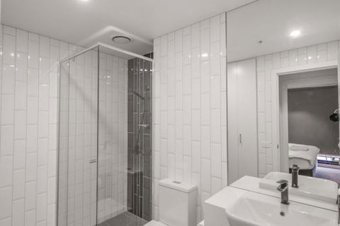 Wisdom Apartments In Doncaster - Inverell Accommodation 2