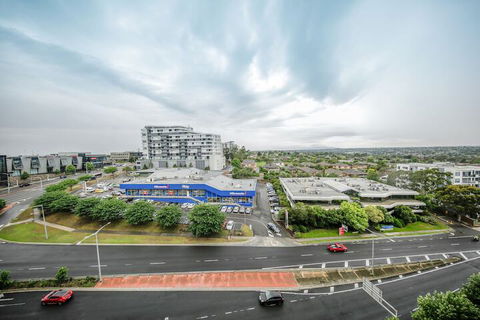 Wisdom Apartments In Doncaster - Inverell Accommodation 0