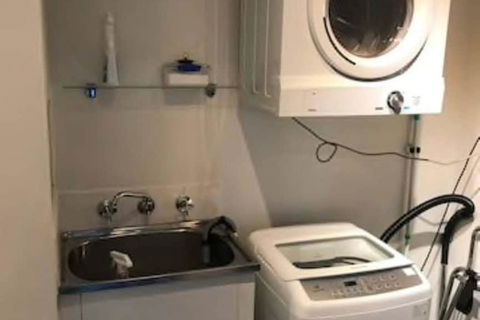Inner City Apartments - Inverell Accommodation 6