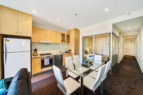 York Apartments - Inverell Accommodation 4