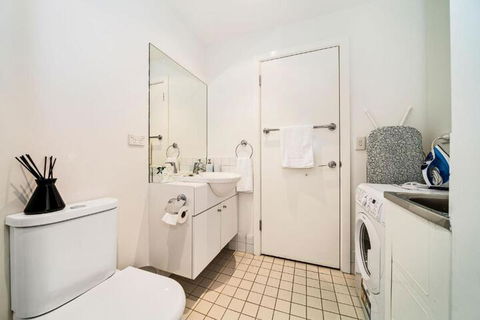York Apartments - Inverell Accommodation 5