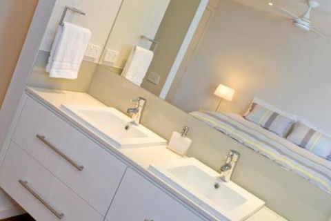 Azure - Inverell Accommodation 6