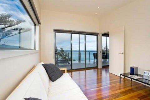 Azure - Inverell Accommodation 4