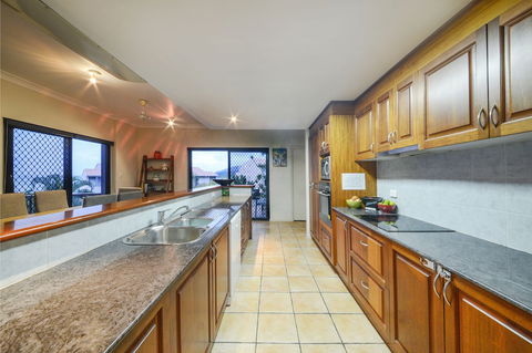 Airlie Harbour 3 Bedroom Apartment - Inverell Accommodation 5