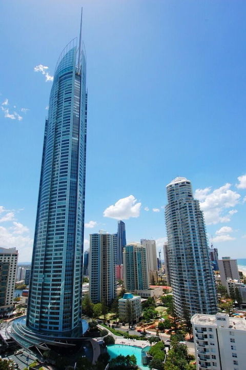 Apartment 4204 - HR Surfers Paradise - Inverell Accommodation 1