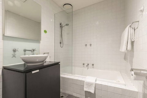 Absolute Collins - Inverell Accommodation 3