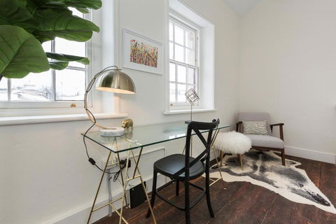 Iconic Fremantle Terrace - Inverell Accommodation 3