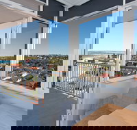 Stunning Ocean View Apartment H324 - Inverell Accommodation