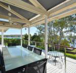 Morisset Bay Waterfront Views Lake House looking over Trinity Marina - Inverell Accommodation