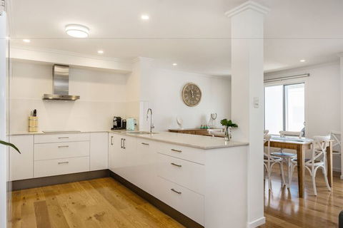 A PERFECT STAY - Ocean Walk - Inverell Accommodation 2