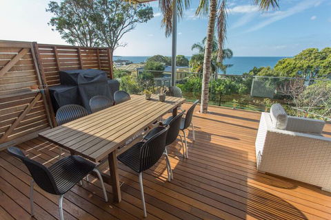 Pambula Family Beach House - Inverell Accommodation 5
