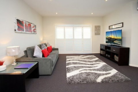 Pacific Blue Apartment 258 265 Sandy Point Road - Inverell Accommodation 0