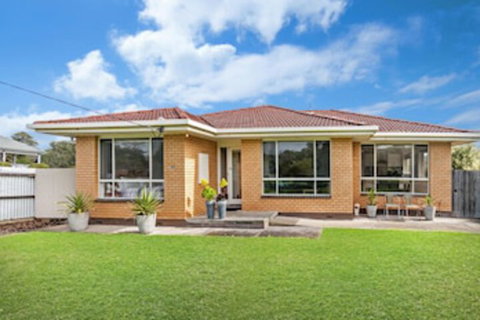 HAKUNA MATATA (No Worries) - Inverell Accommodation 0