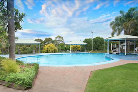 Lakeview Villa's - Inverell Accommodation 1