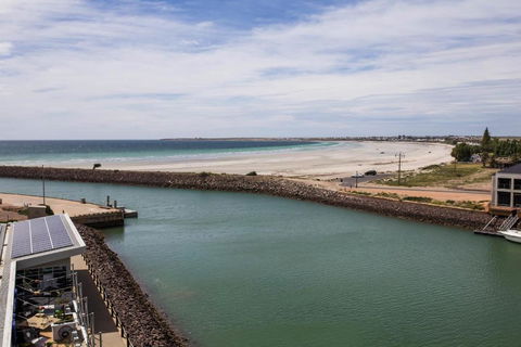 Ocean View Luxury Apartment & Suite - Inverell Accommodation 3